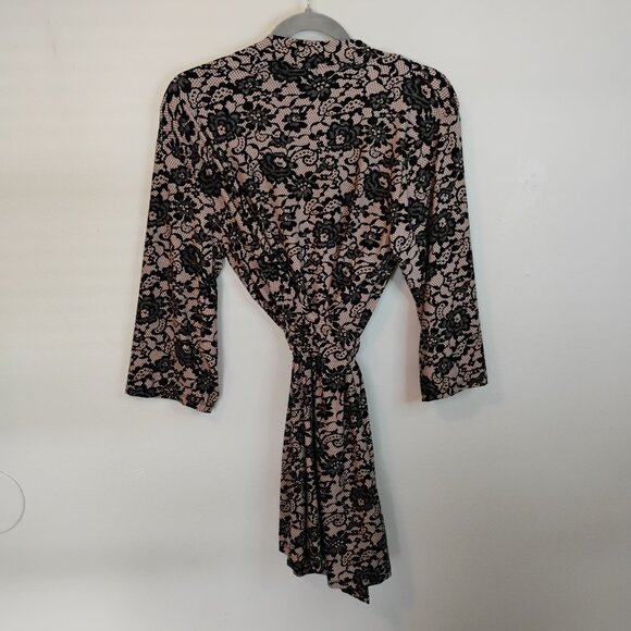 Rene' Rofe' sleepwear robe lace print nude and black short fancy robe sz. small - Picture 3 of 11